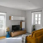 The Hive, Your Secret Sanctuary Apartamento