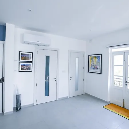 The Hive, Your Secret Sanctuary Apartman Floriana