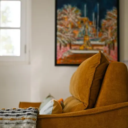 The Hive, Your Secret Sanctuary * Floriana