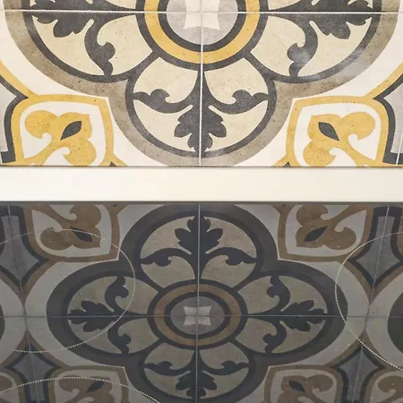 The Hive, Your Secret Sanctuary * Floriana