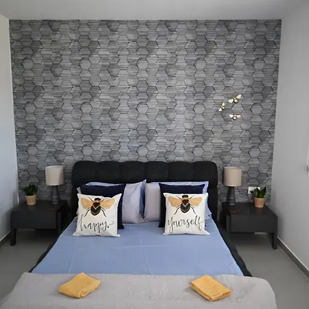 The Hive, Your Secret Sanctuary Apartment Il-Furjana