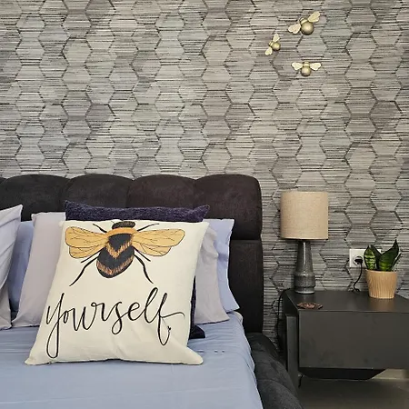 The Hive, Your Secret Sanctuary Lejlighed